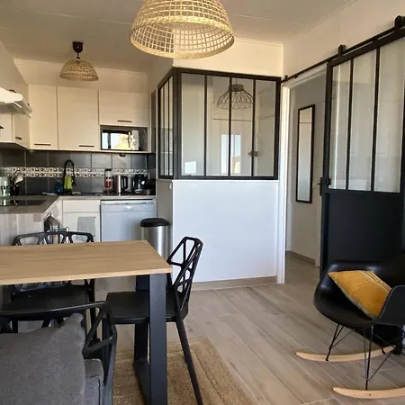Appartement Rénové Avec Parking, Clim Et Vue - 4 Pers. - Fr-1-696-148 *